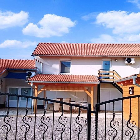 פץ' Csigahaz Apartman מראה חיצוני תמונה